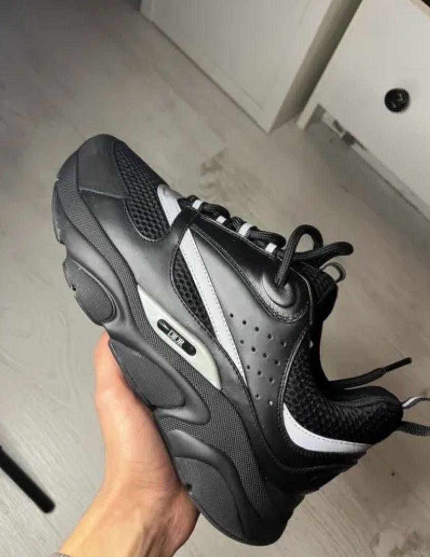 DIOR  B22