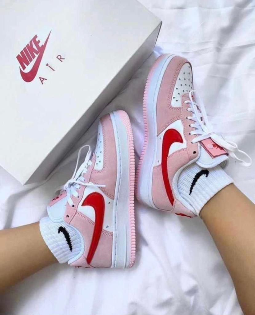 Nike Air Force 1 Low