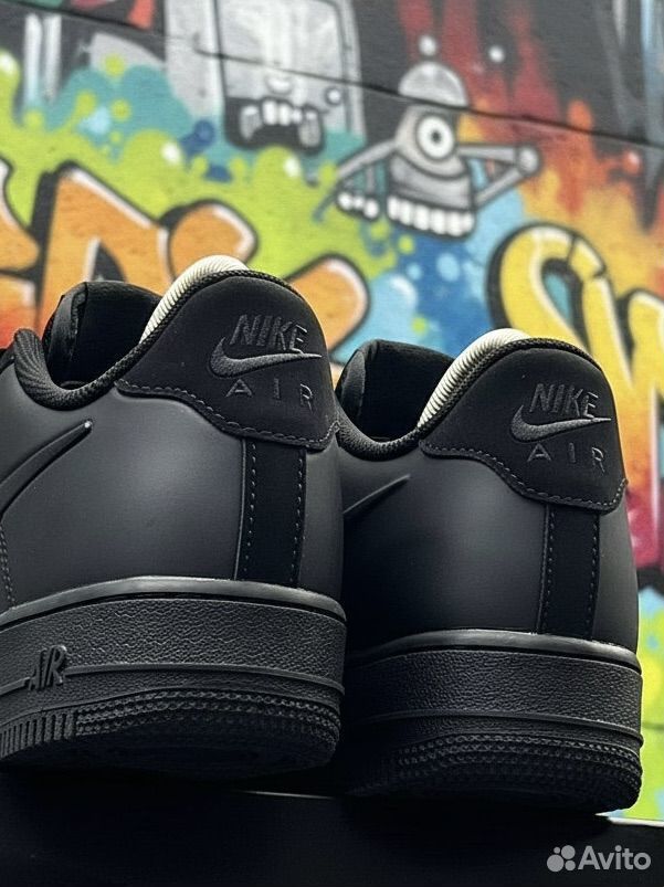 NIKE AIR FORCE