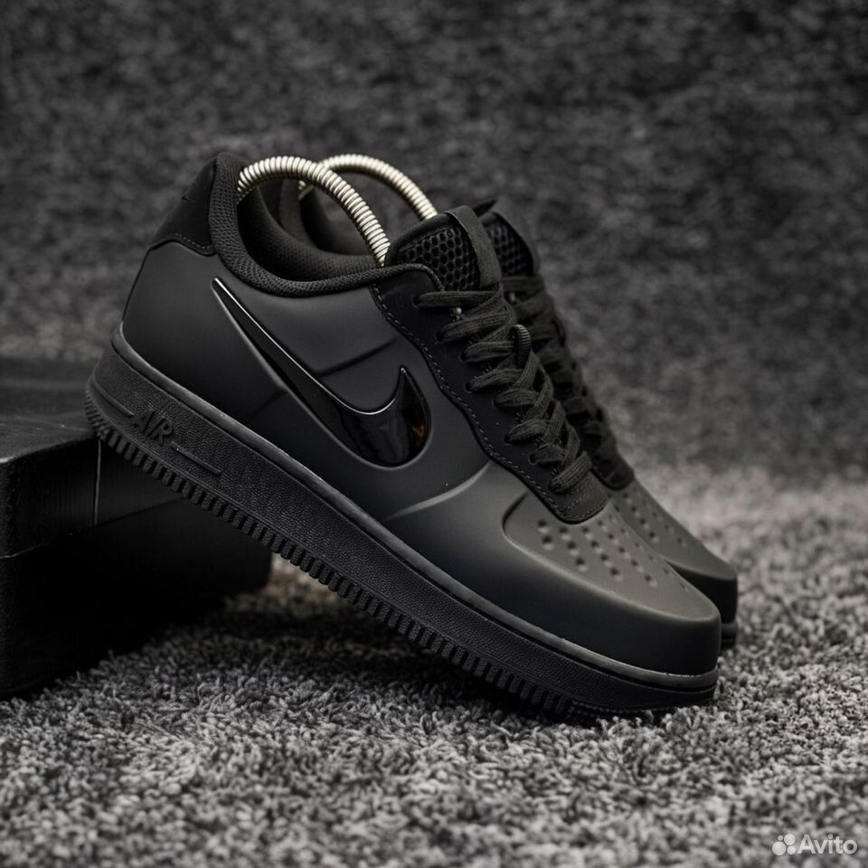 NIKE AIR FORCE