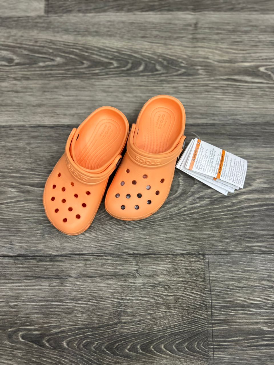 CROCS