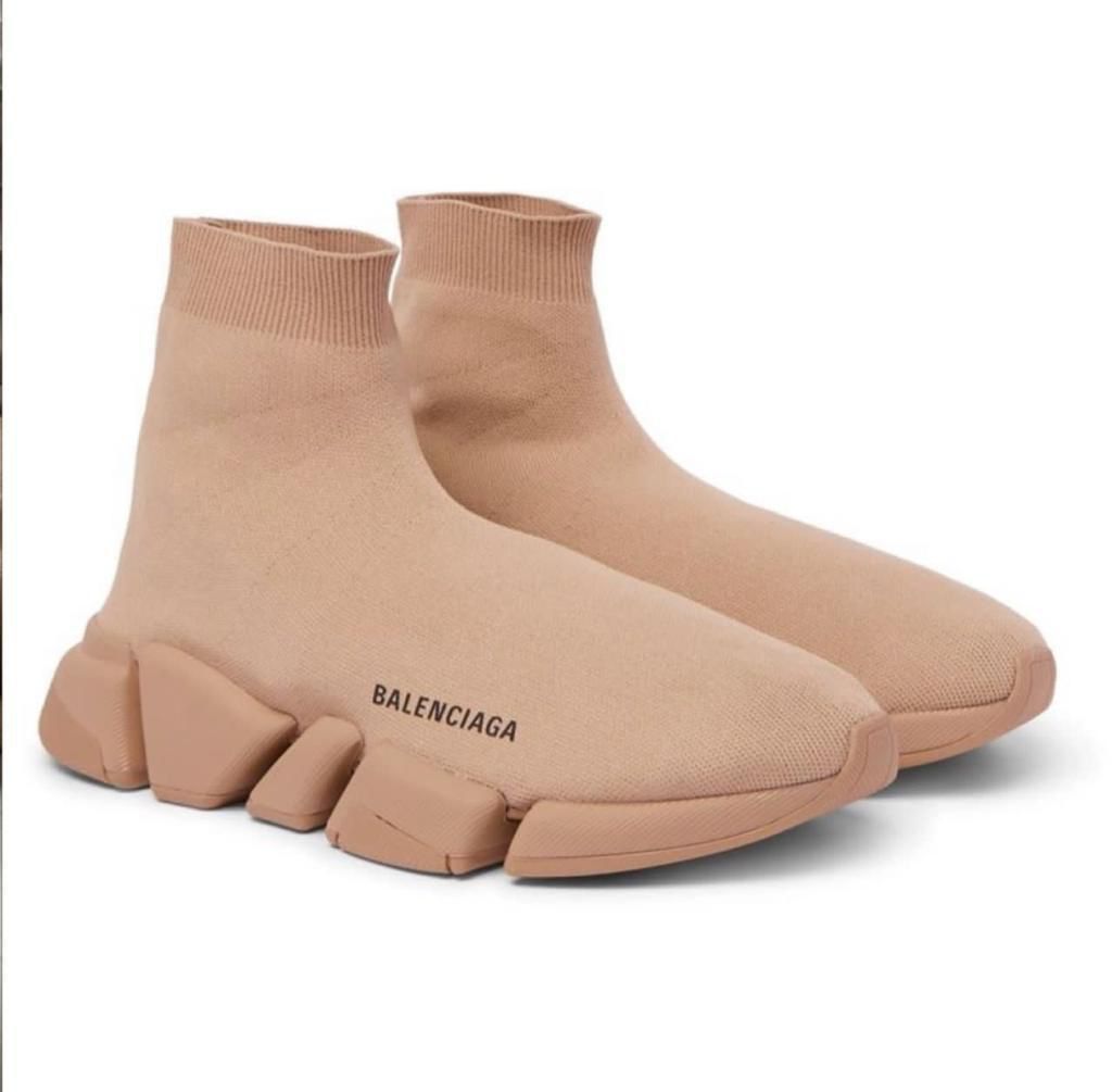 BALENCIAGA
