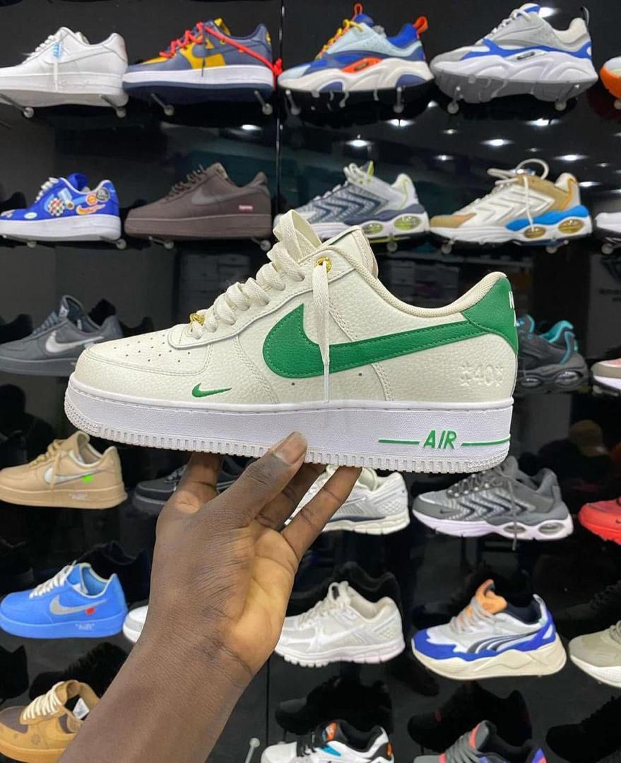 AF1